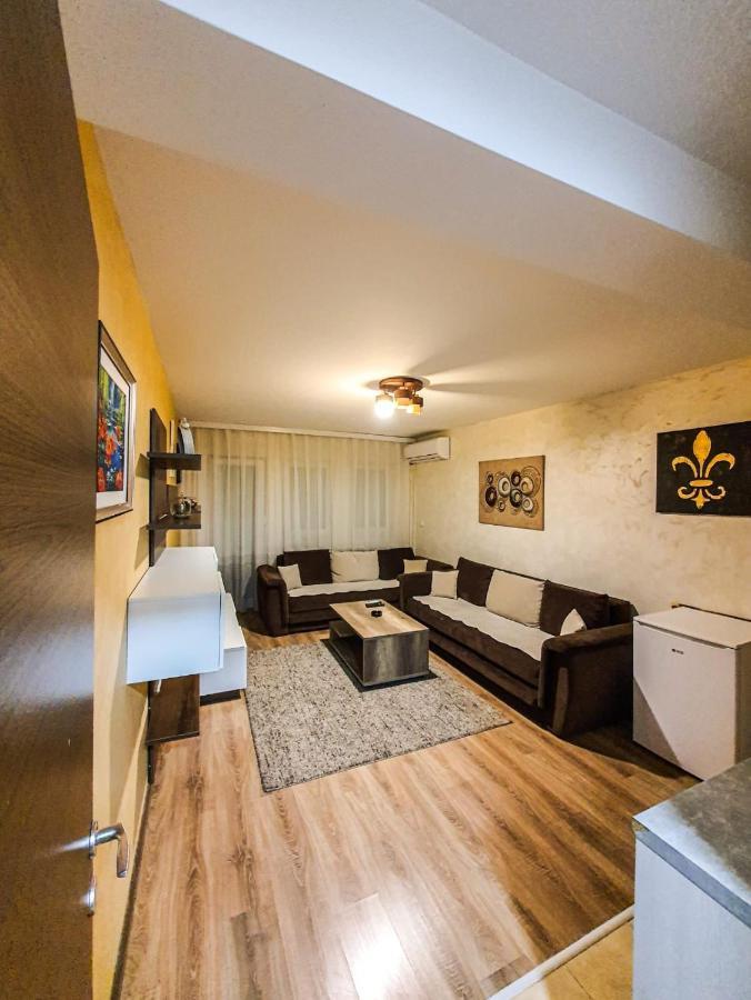 Avio Apartments Novi Pazar Exterior foto